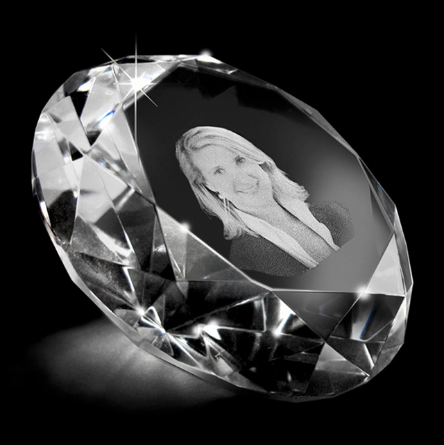 beschaving Assert Versterker Diamant van glas met foto - Hess uitvaartzorg
